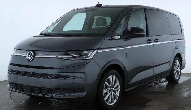 Gebraucht VW Multivan Style 245 PS (180 kW) 2025 Grau Van
