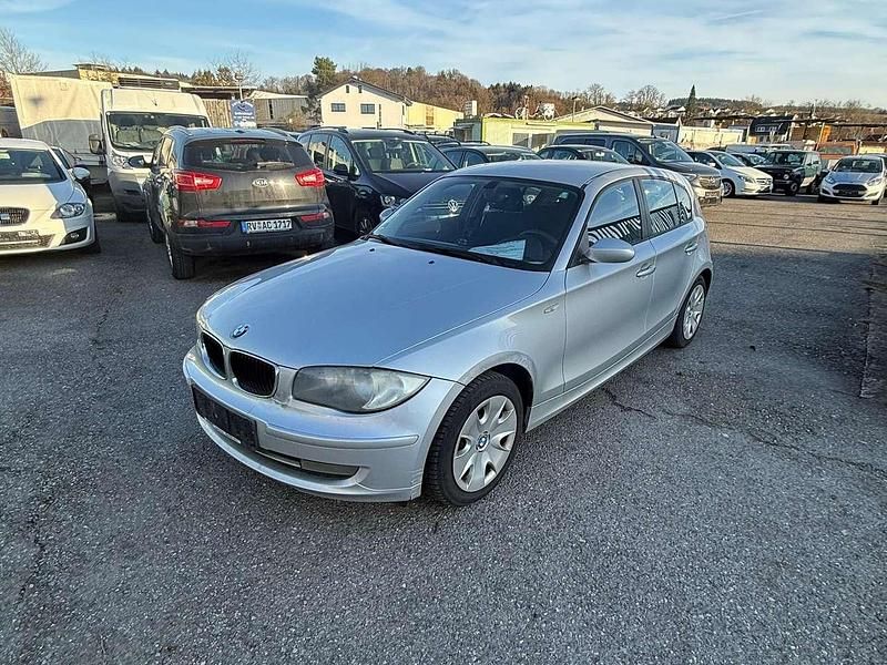 Second-hand BMW 118 143 CP (105 kW) 2008 Argintiu Hatchback