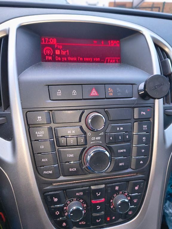 Gebraucht Opel Astra Active 140 PS (102 kW) 2013 Schwarz Limousine