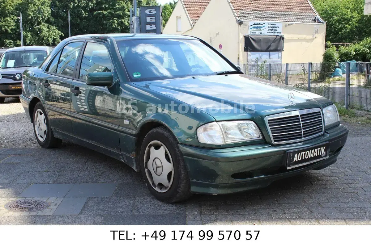 Gebraucht Mercedes C180 122 PS (89 kW) 2000 Other Limousine