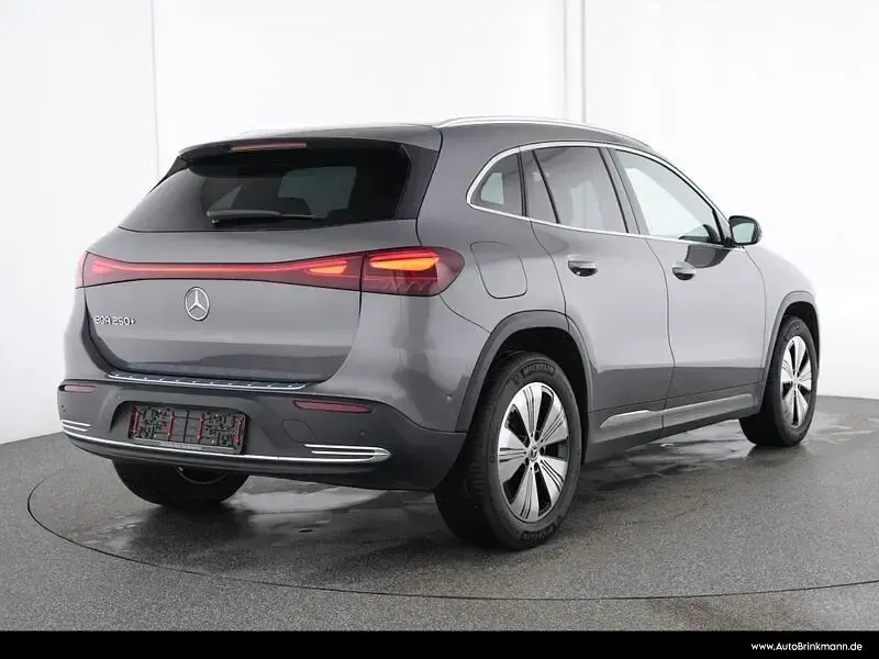 Gebraucht Mercedes EQA250+ Advanced 139 kW (190 PS) 2025 Grau SUV