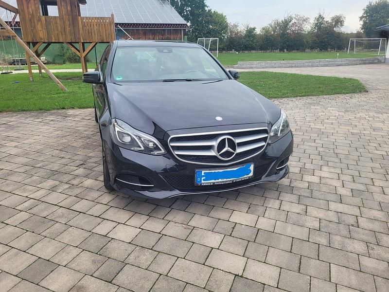 Gebraucht Mercedes E350 2014 Schwarz Limousine
