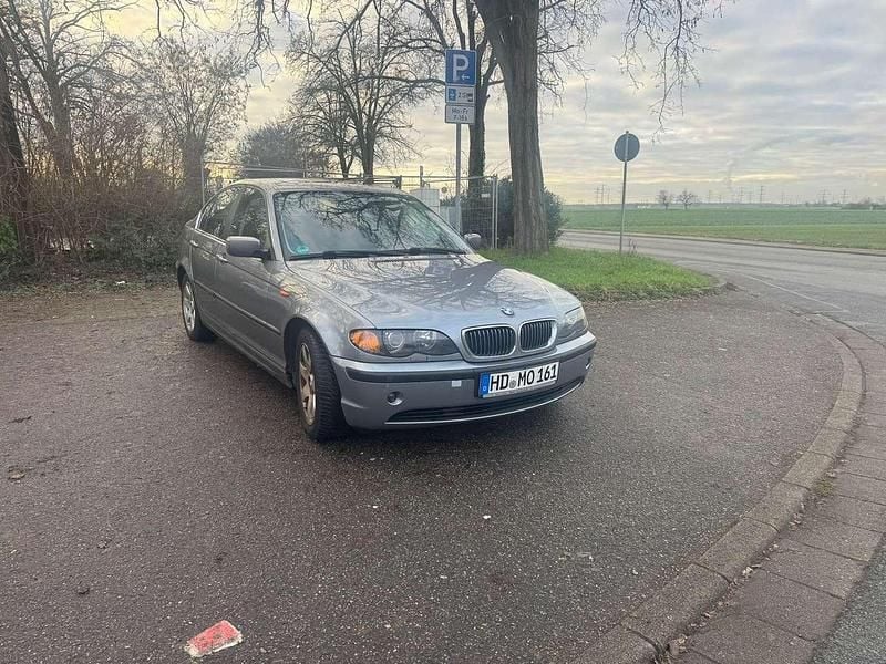 Gebraucht 2003 BMW 320 Limousine | 3.200 € (Guter Preis) - Bild 1/4
