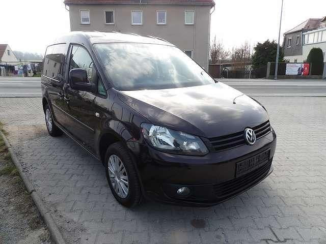 Gebraucht VW Caddy Trendline 102 PS (75 kW) 2015 Black berry metallic Van / Kleinbus