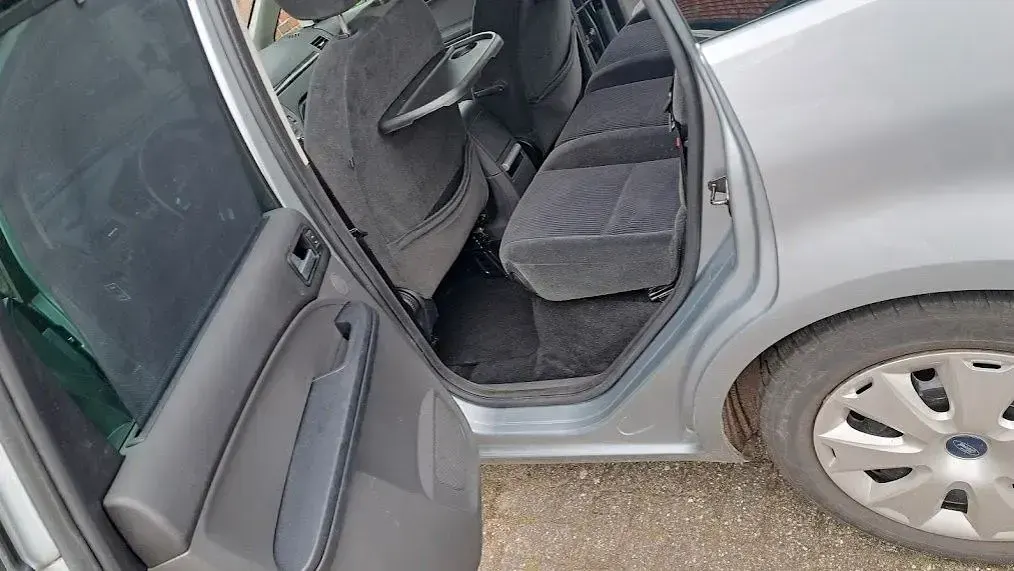 Gebraucht Ford C-MAX Ghia 120 PS (88 kW) 2004 Grau Van / Kleinbus