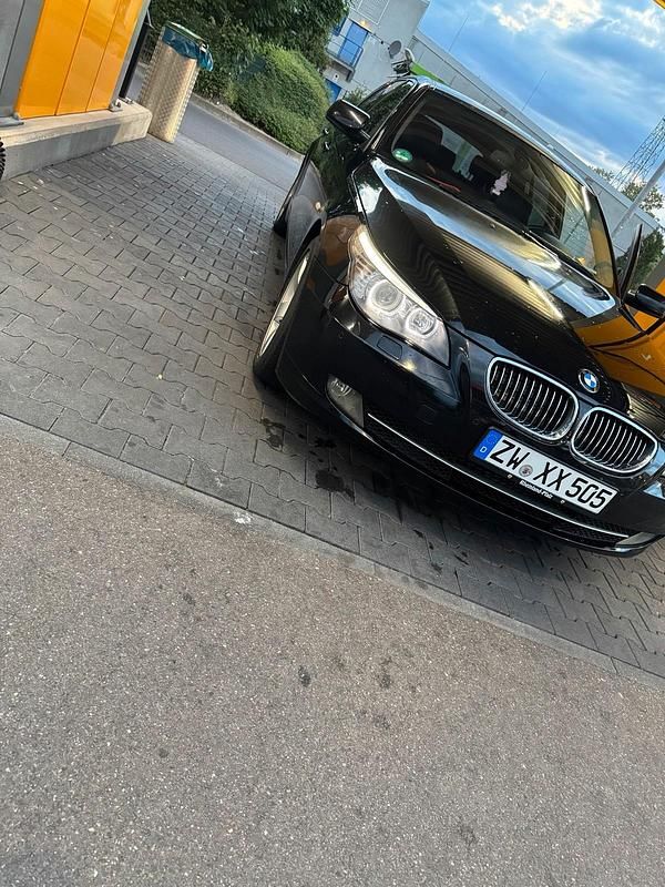 Schwarz Gebraucht 2009 BMW 530 Kombi | 5.200 € (Fairer Preis) - Bild 1/4