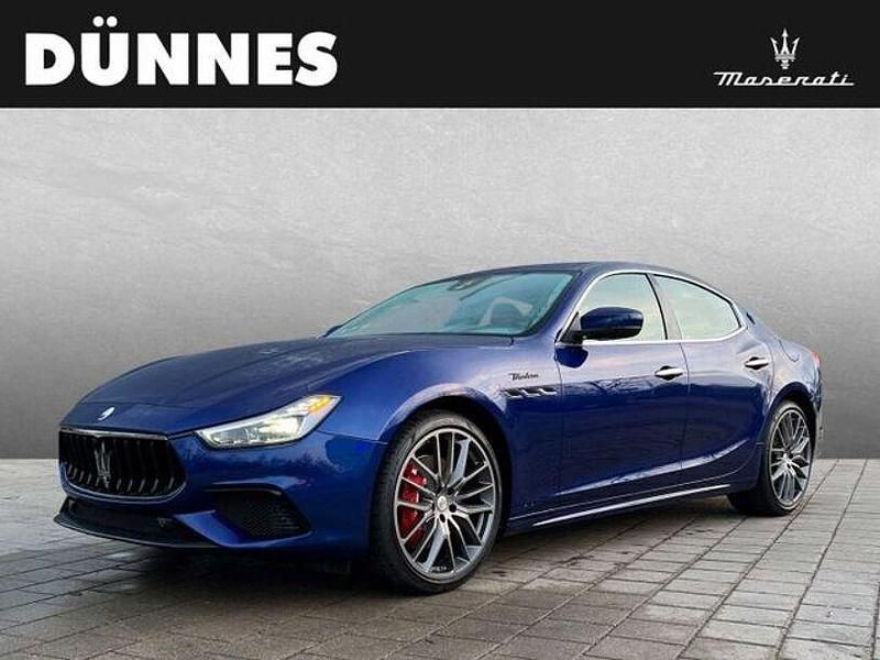 Gebraucht Maserati Ghibli 349 PS (256 kW) 2022 Blau (blu emozione mica) Coupé