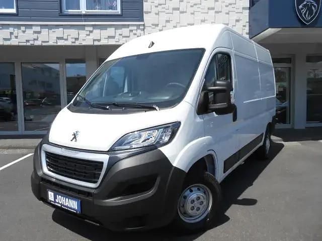 Weiss (kaolin) Neu 2024 Peugeot Boxer Van | 27.990 € (Guter Preis) - Bild 1/4
