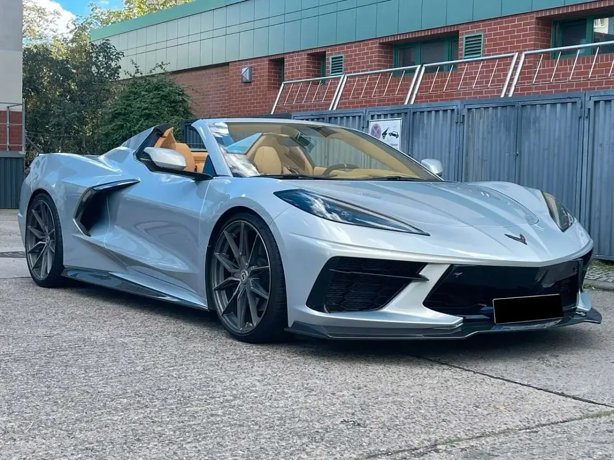 Używany Corvette C8 481 KM (353 kW) 2023 Srebrny Kabriolet