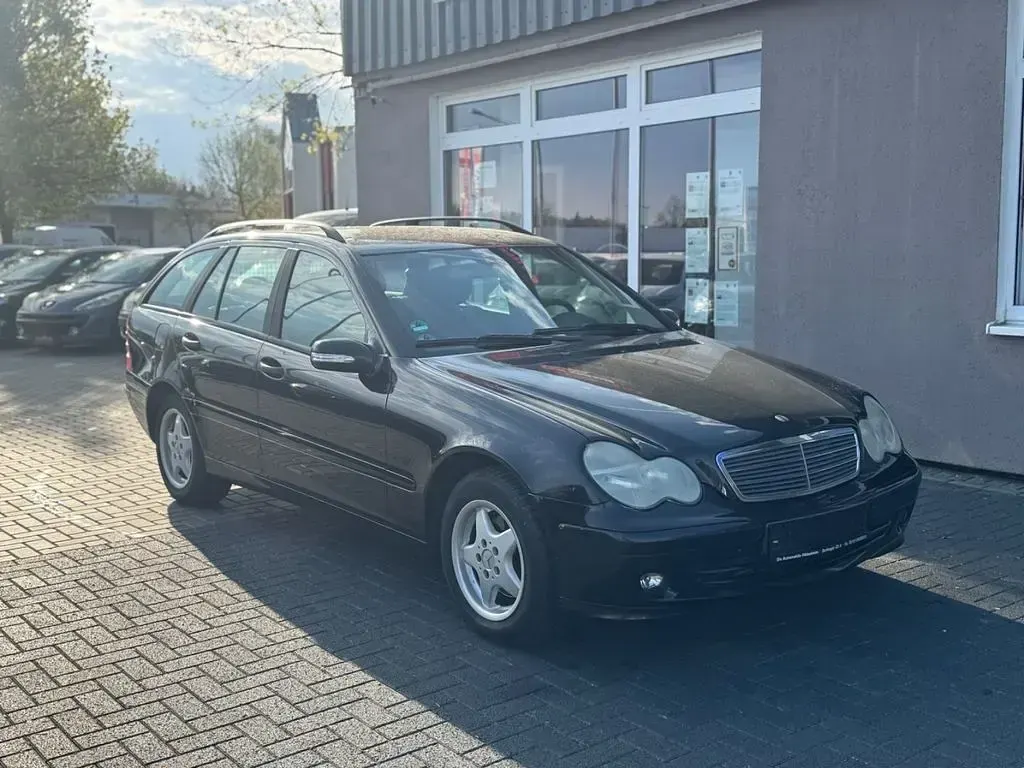 Gebraucht Mercedes C180 143 PS (105 kW) 2006 Schwarz Limousine
