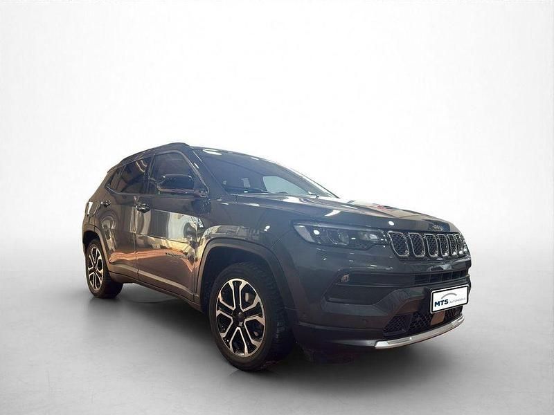 Gebraucht Jeep Compass 131 PS (96 kW) 2022 Grau SUV