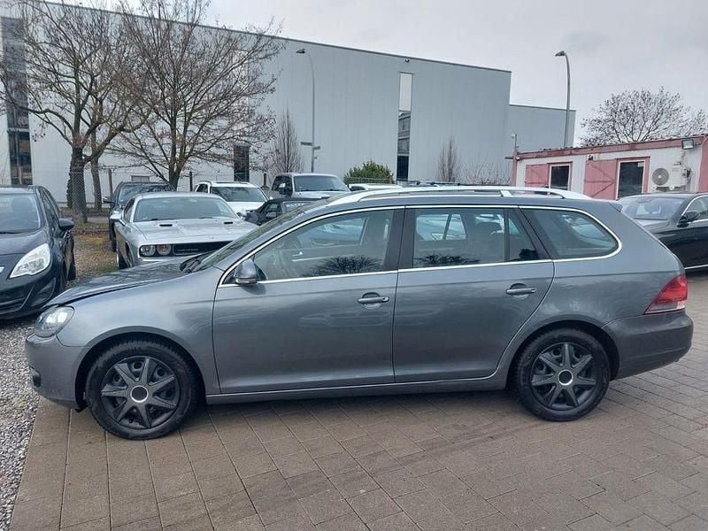 Gebraucht VW Golf VI Highline 140 PS (102 kW) 2011 Grau Kleinwagen