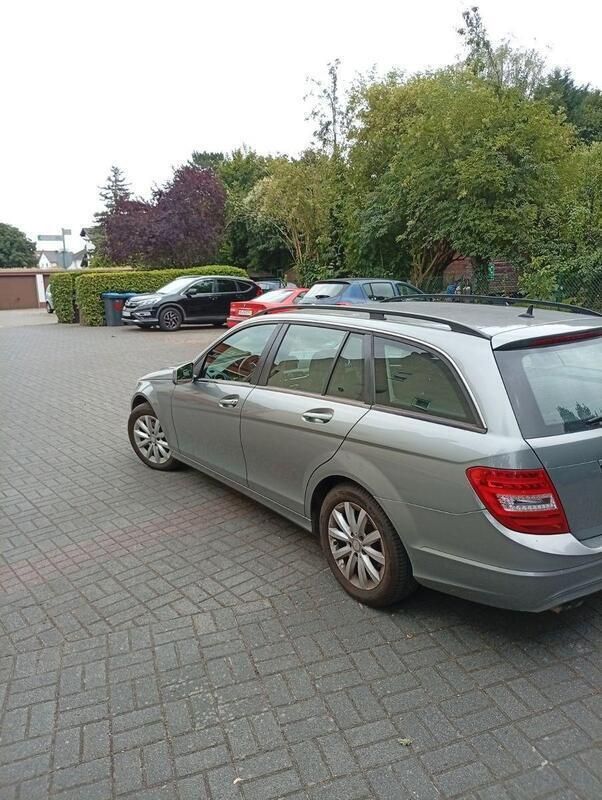 Grau Gebraucht 2013 Mercedes C200 Kombi | 6.850 € (Fairer Preis) - Bild 1/4