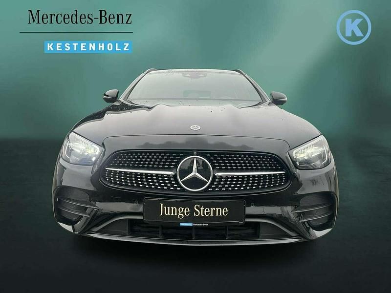 Gebraucht Mercedes E300 AMG 306 PS (225 kW) 2022 Unilack schwarz uni Kombi