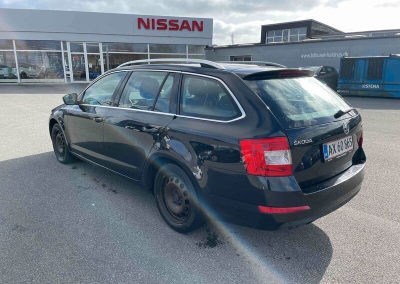 Gebraucht Skoda Octavia Style 110 PS (80 kW) 2015 Schwarz Kombi