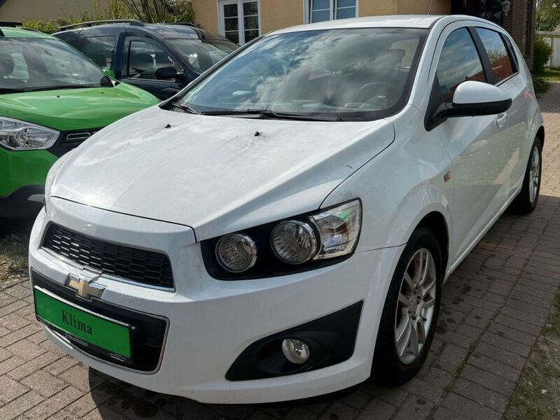 Weiß Gebraucht 2011 Chevrolet Aveo LTZ Kleinwagen | 5.499 € (Etwas zu teuer) - Bild 1/4