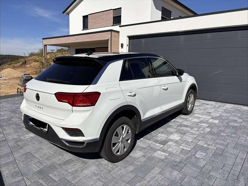 Gebraucht VW T-Roc Active 110 PS (80 kW) 2021 Weiß SUV