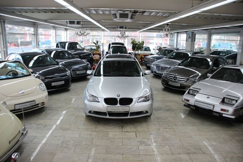 Silber Gebraucht 2005 BMW 525 Sport Line Kombi | 2.990 € (Guter Preis) - Bild 1/4
