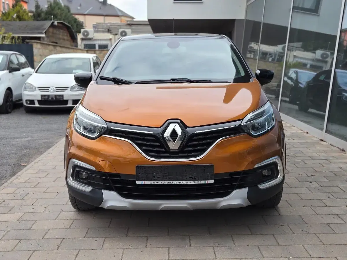Używany Renault Captur Collection 150 KM (110 kW) 2019 Pomarańczowy SUV