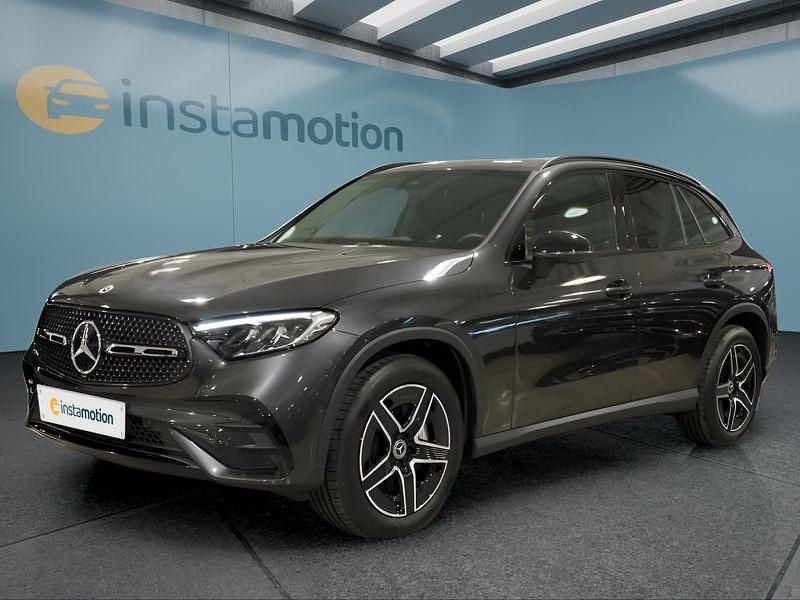 Grau Gebraucht 2024 Mercedes GLC300 SUV | 58.799 € (Superpreis) - Bild 1/4