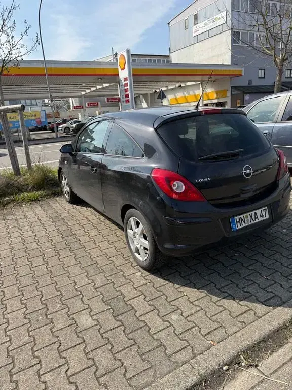 Gebraucht Opel Corsa 80 PS (58 kW) 2010 Schwarz Kleinwagen