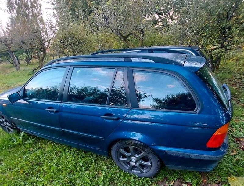 Gebraucht BMW 318 140 PS (102 kW) 2005 Blau Kombi