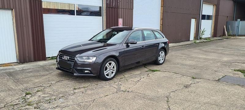 Braun Gebraucht 2015 Audi A4 Kombi | 8.700 € (Guter Preis) - Bild 1/4