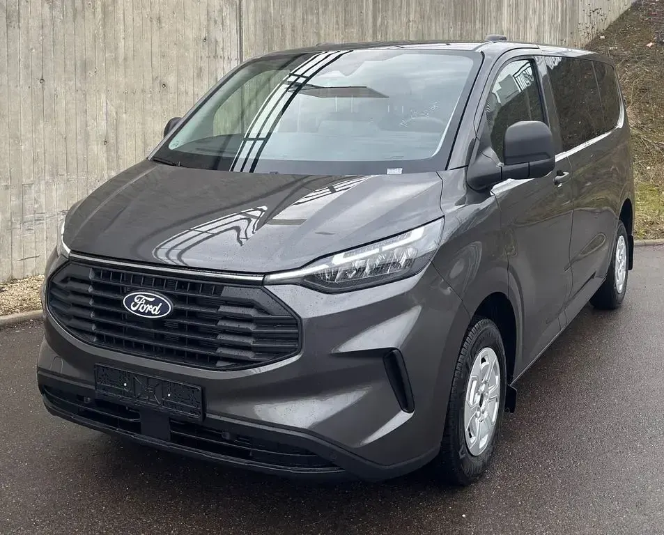 Ny Ford Transit Custom Trend 136 HK (100 kW) 2026 Grå Stationcar