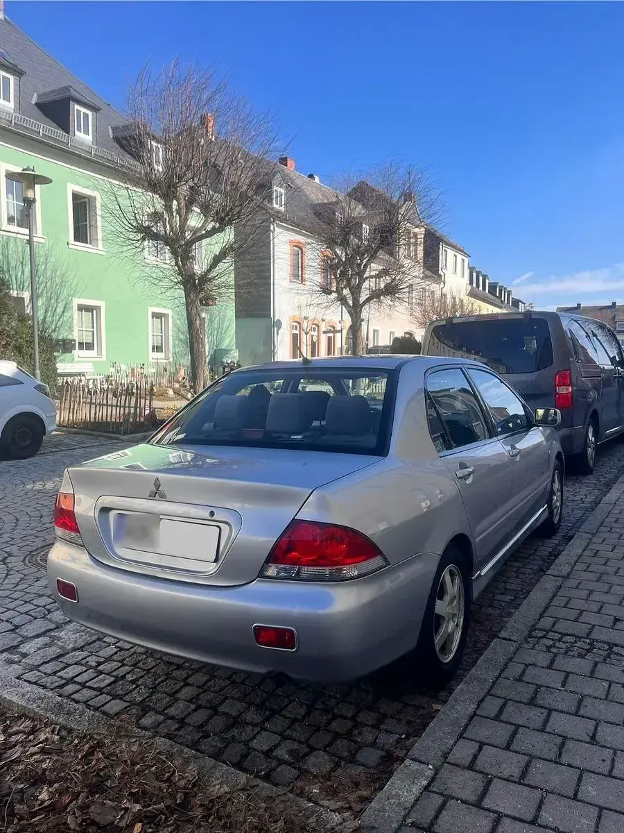 Gebraucht Mitsubishi Lancer Invite 98 PS (72 kW) 2003 Grau Limousine