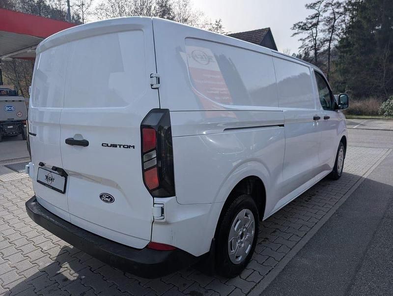 Gebraucht Ford Transit Custom Trend 136 PS (100 kW) 2025 Weiß Van / Kleinbus