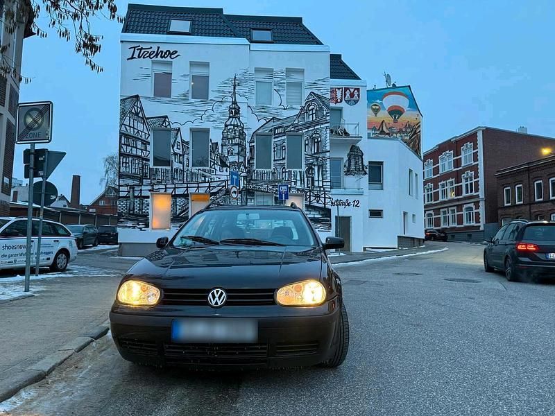 Gebraucht VW Golf IV 100 PS (73 kW) 2001 Schwarz Kombi