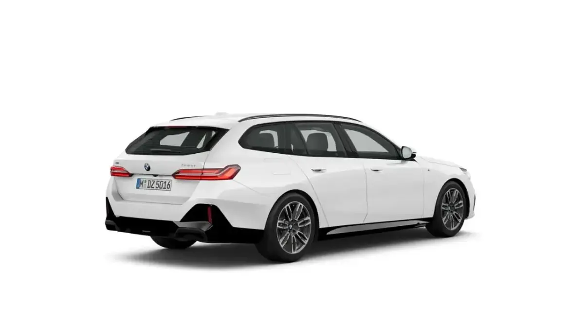Neu BMW 540 M Sport 303 PS (222 kW) 2025 Alpinweiss uni Kombi