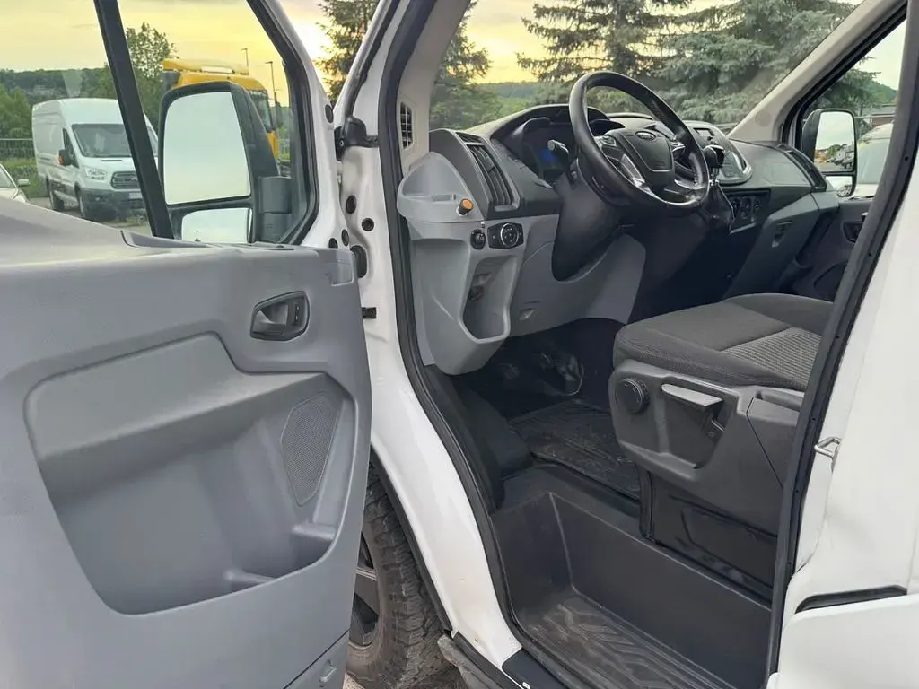 Używany Ford Transit 155 KM (114 kW) 2016 Biały Minivan
