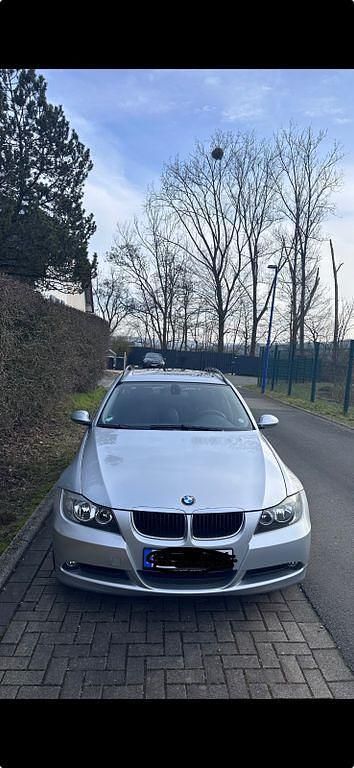 Gebraucht BMW 318 143 PS (105 kW) 2006 Grau Kombi