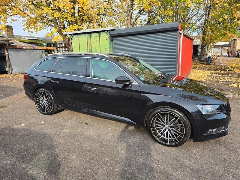 Gebraucht Skoda Superb Style 280 PS (205 kW) 2015 Schwarz Kombi