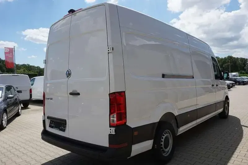 Gebraucht VW Crafter 177 PS (130 kW) 2023 Candyweiã Van