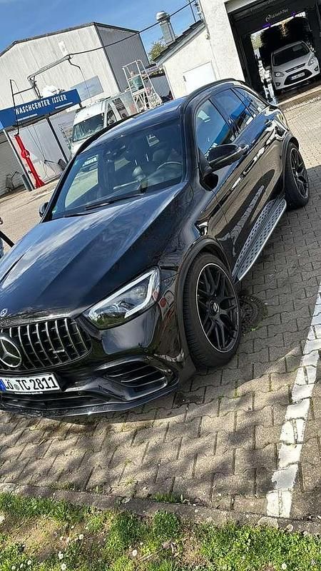 Schwarz Gebraucht 2019 Mercedes GLC63 AMG AMG SUV | 61.000 € - Bild 1/4