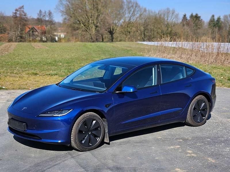 Gebraucht Tesla Model 3 Long Range AWD 366 kW (498 PS) 2024 Deep blue metallic Limousine