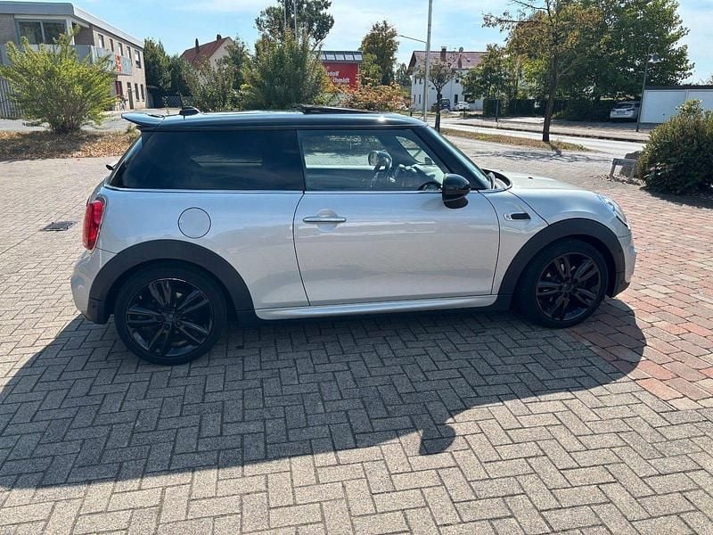 Second-hand Mini Cooper 136 CP (100 kW) 2016 Argintiu Hatchback