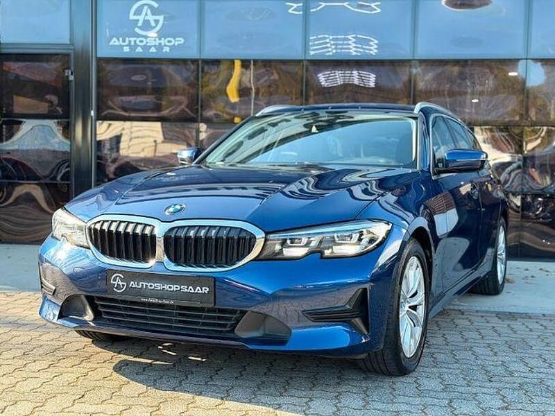 Gebraucht BMW 320 Advantage 244 PS (179 kW) 2020 Blau Kombi