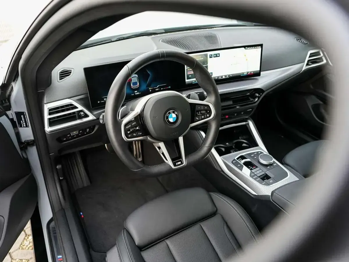 Gebraucht BMW 420 M Sport 190 PS (139 kW) 2025 M brookyln grau metallic Coupé