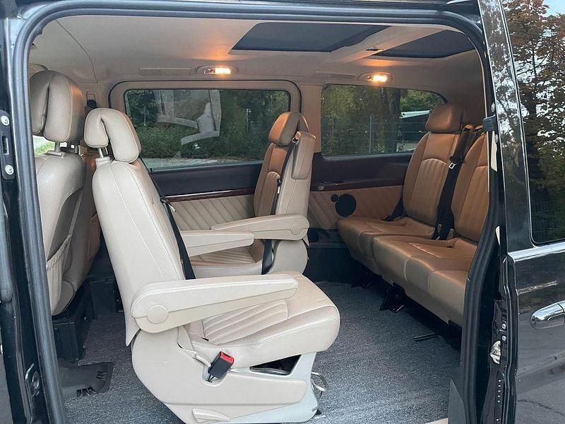 Gebraucht Mercedes Viano 224 PS (164 kW) 2011 Schwarz Van / Kleinbus