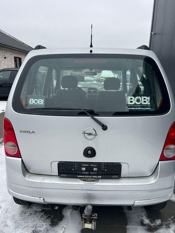 Gebraucht Opel Agila 60 PS (44 kW) 2006 Silber Limousine