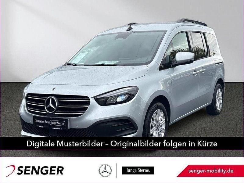 Silber Gebraucht 2024 Mercedes 180 Progressive Limousine | 30.950 € (Etwas zu teuer) - Bild 1/3