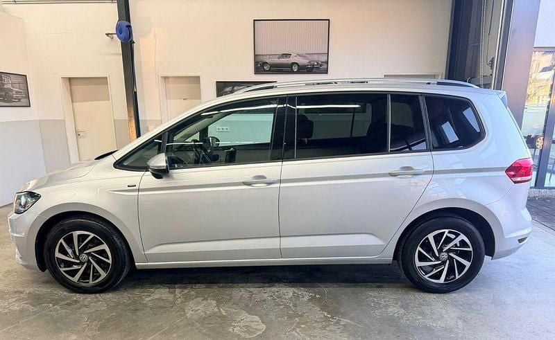 Gebraucht VW Touran Join 116 PS (85 kW) 2019 Silber Van / Kleinbus
