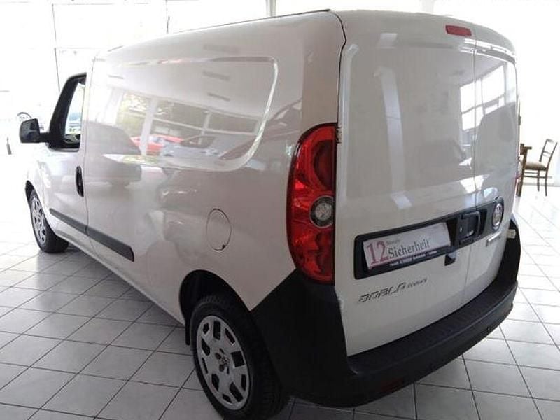 Gebraucht Fiat Doblò 105 PS (77 kW) 2021 Colore ernesto weiß Van / Kleinbus