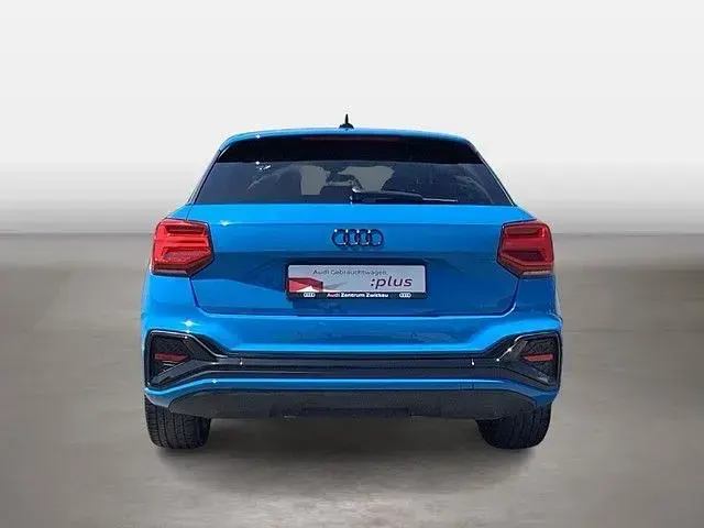 Gebraucht Audi Q2 Ambiente 150 PS (110 kW) 2022 Turboblau SUV