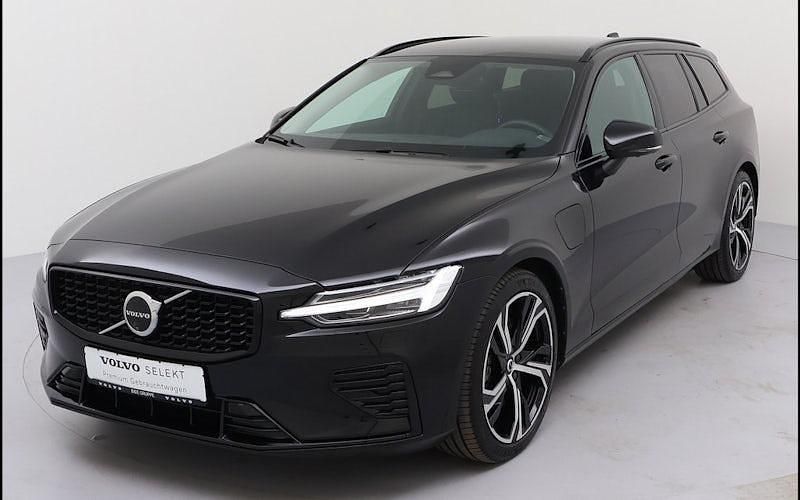Gebraucht Volvo V60 Plus 336 PS (247 kW) 2024 Schwarz Kombi