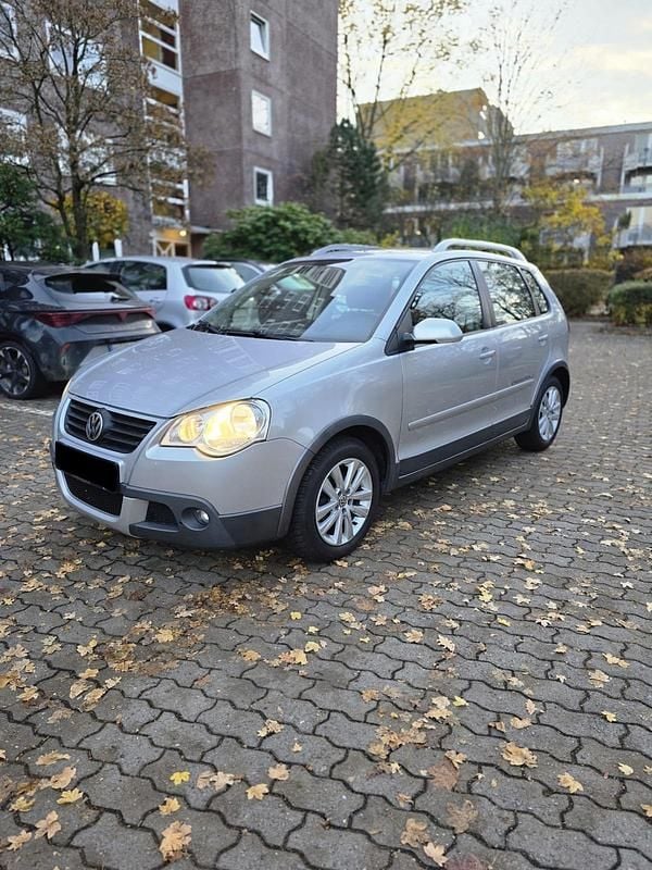 Silber Gebraucht 2006 VW Polo Cross Kleinwagen | 3.400 € (Guter Preis) - Bild 1/4