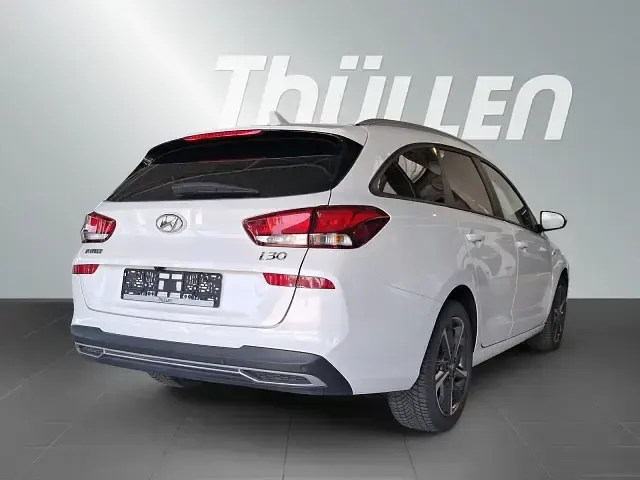 Gebraucht Hyundai i30 Trend 160 PS (117 kW) 2024 Weiß Kombi